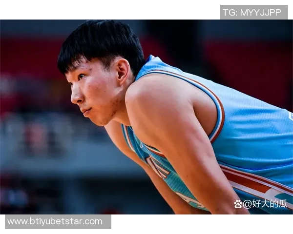 周琦表现惊艳豪华两双助力球队赢得比赛展现超强统治力 周琦表现惊艳豪华两双助力球队赢得比赛展现超强统治力