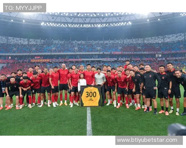 收官战首发感谢球迷一年来的支持与陪伴期待未来再相聚