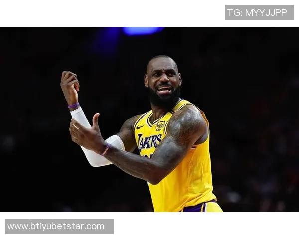 湖人即将迎战爵士詹姆斯重返赛场赛季首秀在即引发期待