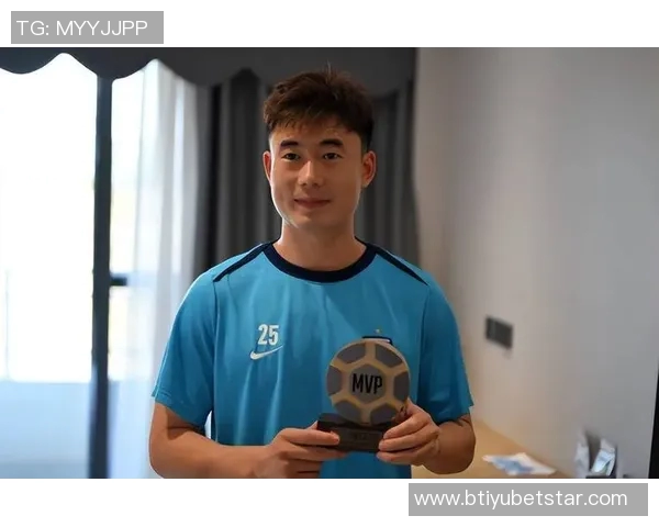 邓涵文告别武汉三镇四年时光铭刻心中难忘回忆即将踏上新征程