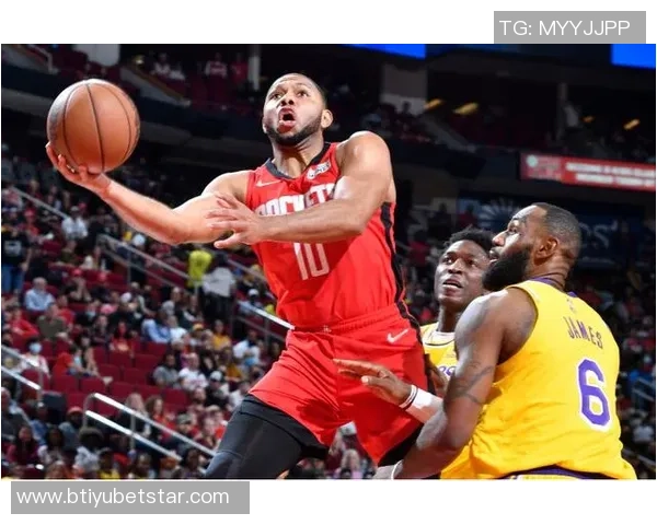 罗马计划引援至少两名前锋齐尔克泽与拉斯帕多里在目标名单内